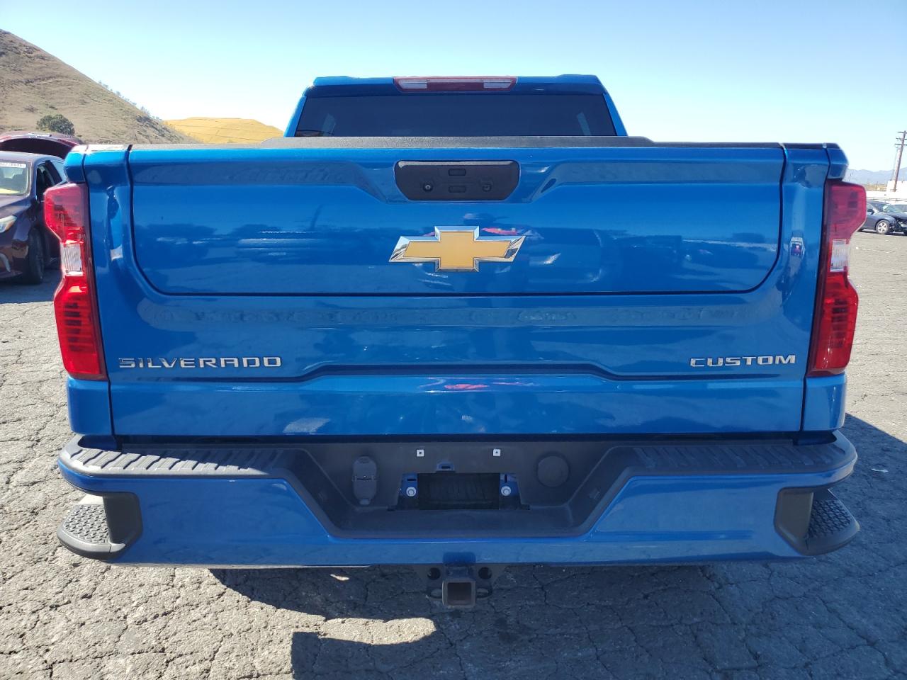 Chevrolet Silverado K1500 Custom Image 9