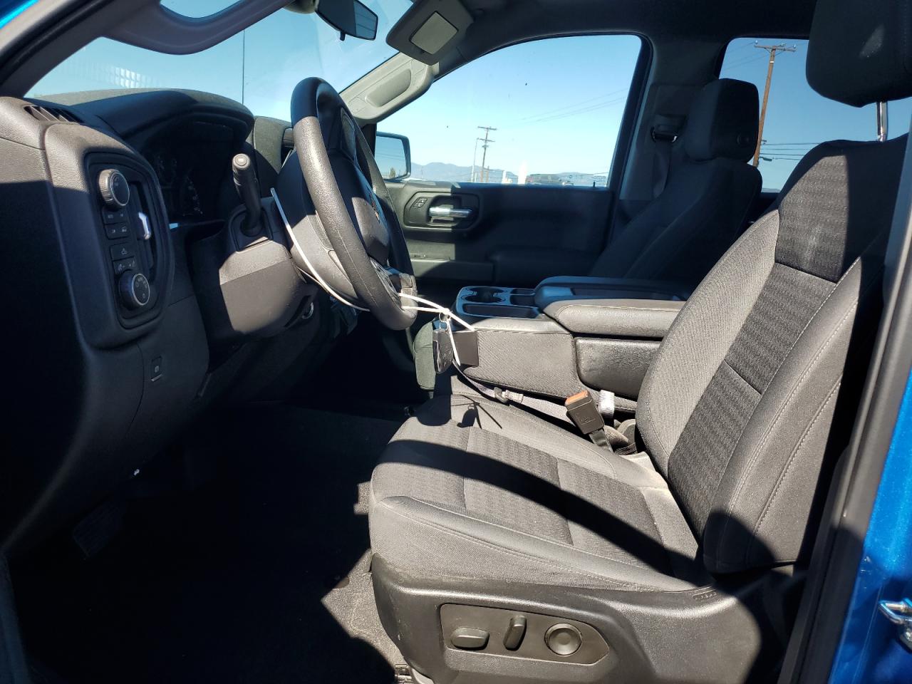 Chevrolet Silverado K1500 Custom Image 12