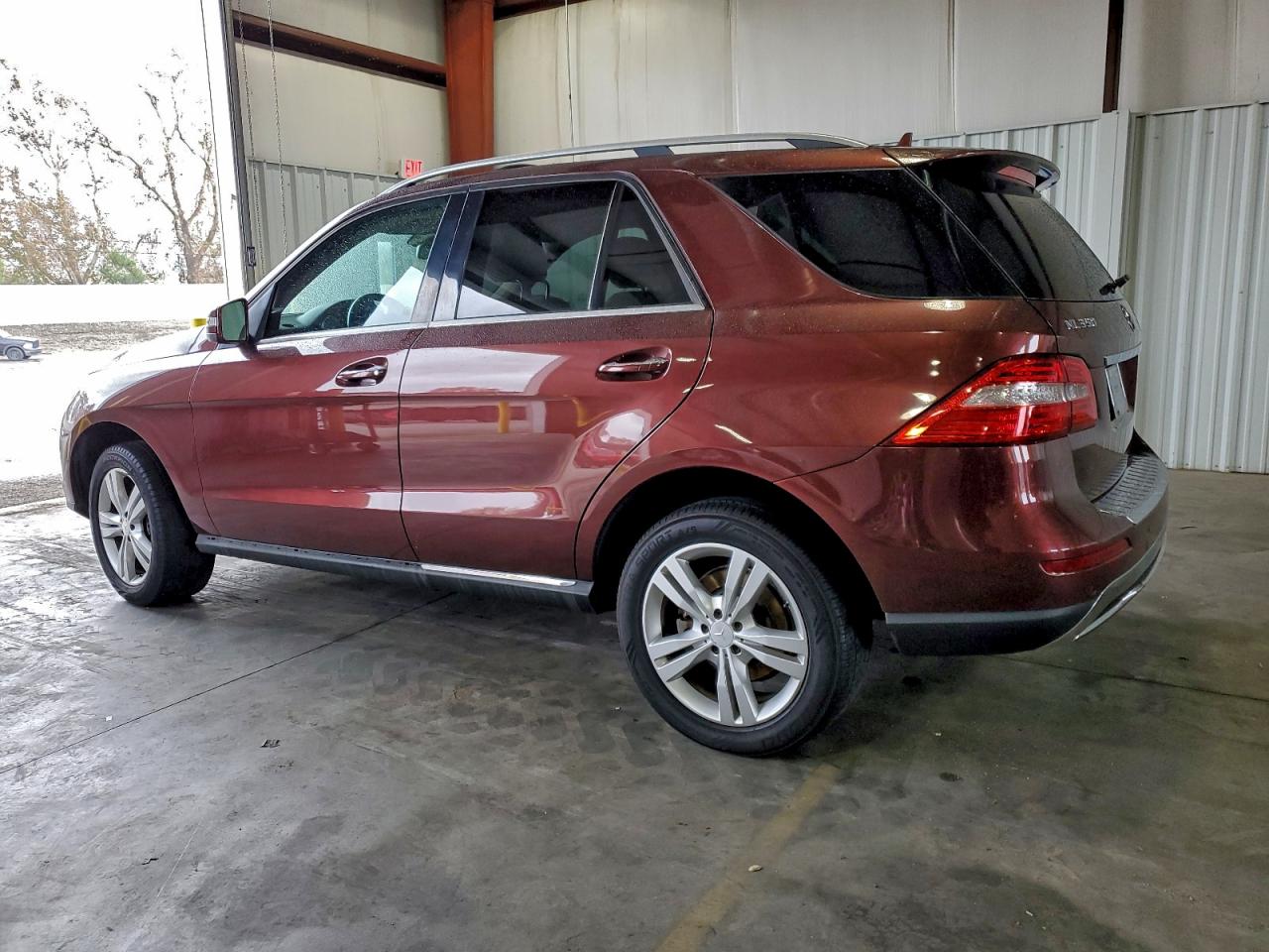 Mercedes-Benz M-Class 350 Image 6