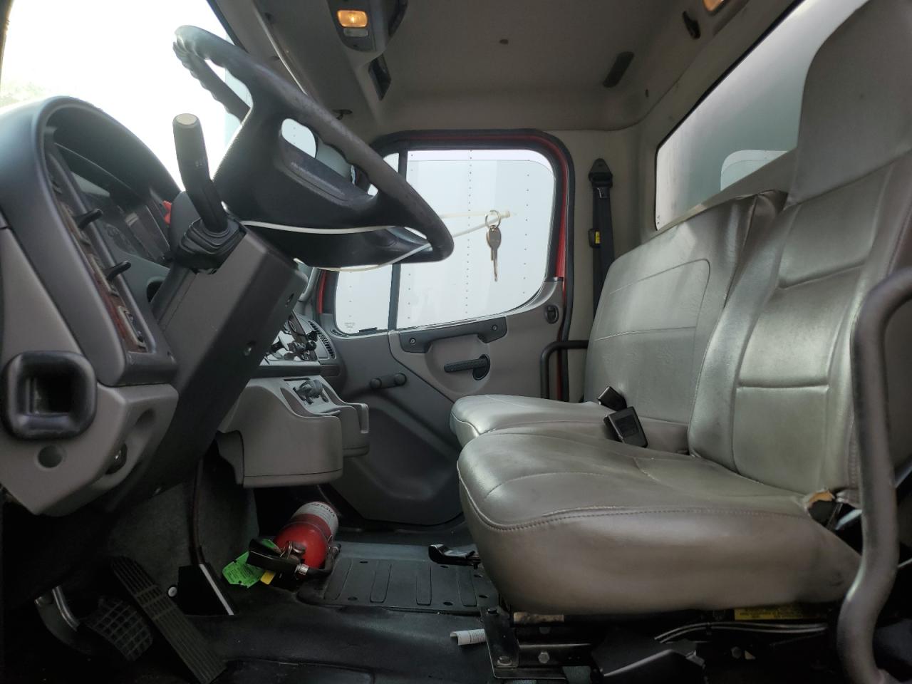 Freightliner M2 106 Medium Duty Image 4