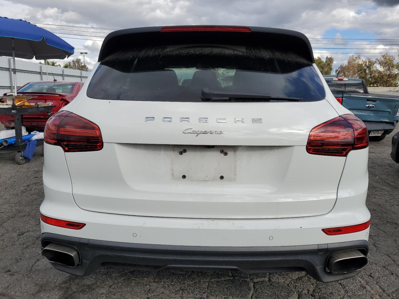 Porsche Cayenne Image 11