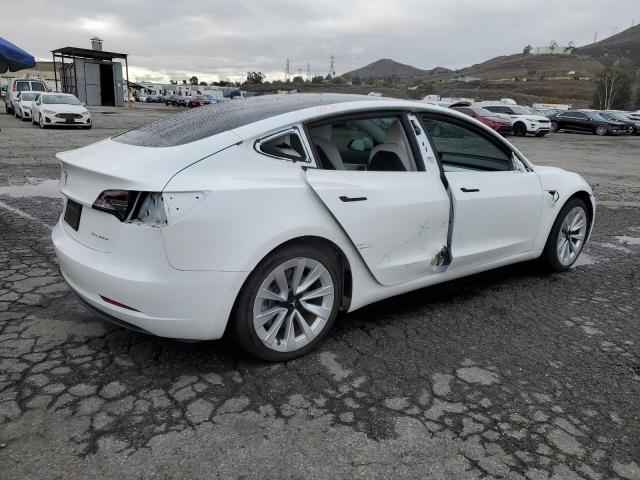Tesla Model 3 Image 9