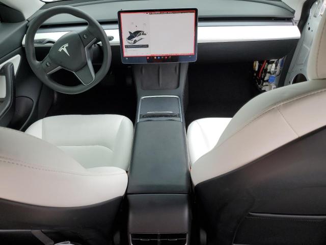 Tesla Model 3 Image 5