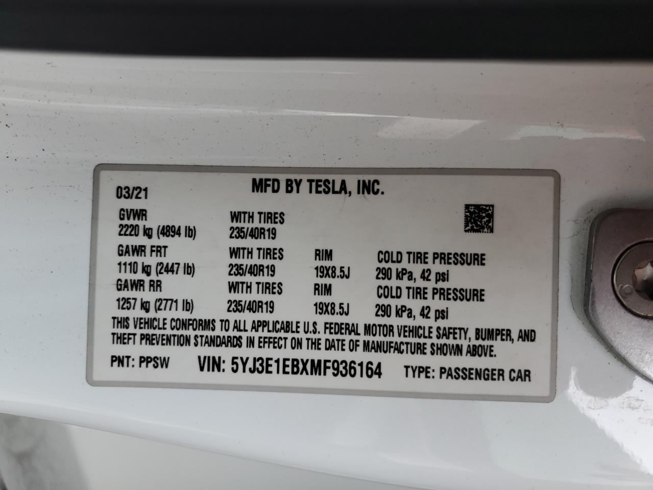 Tesla Model 3 Image 13