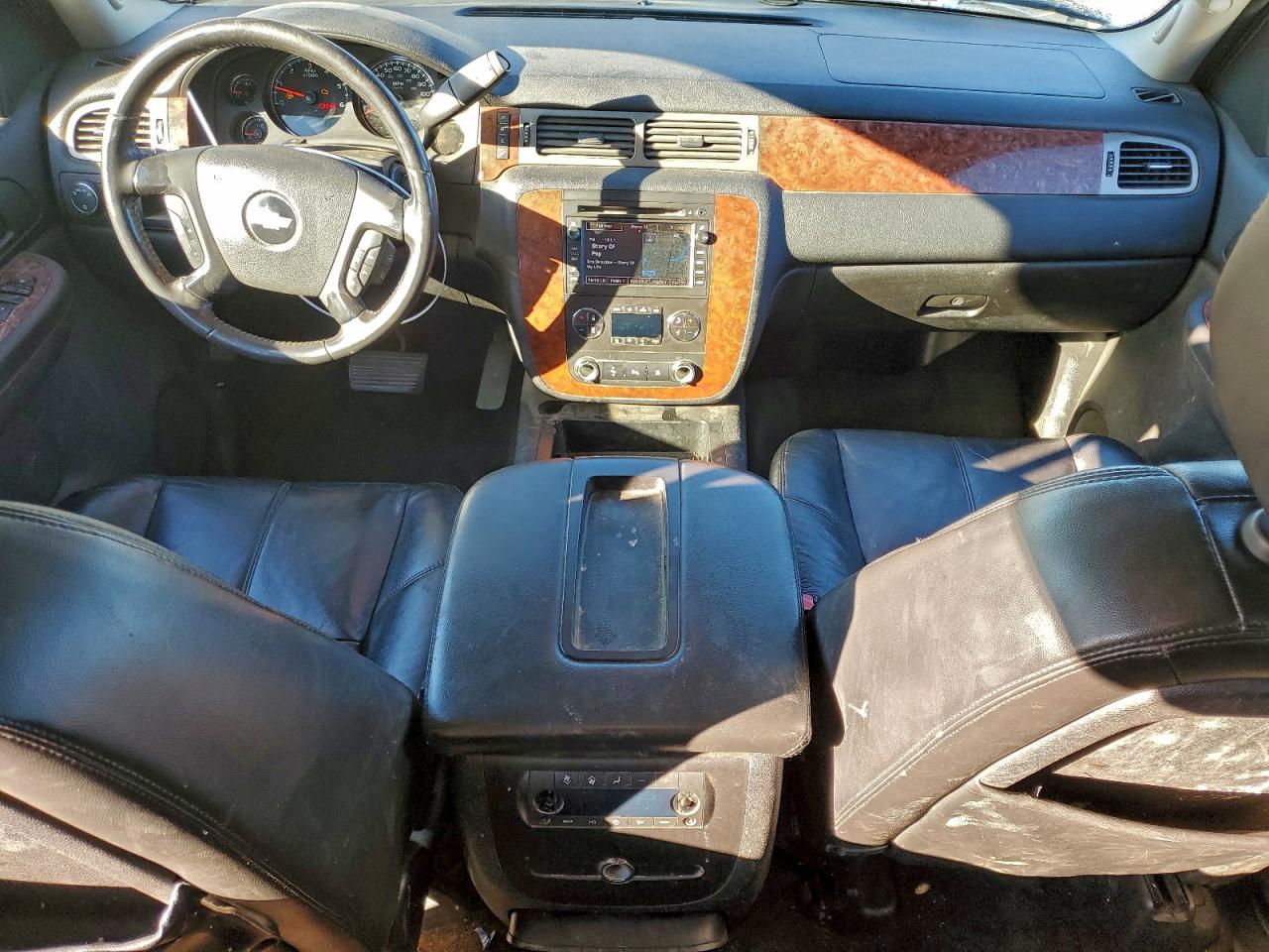 Chevrolet Tahoe C1500 Image 11