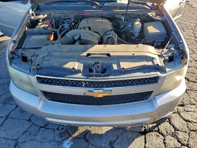 Chevrolet Tahoe C1500 Image 13