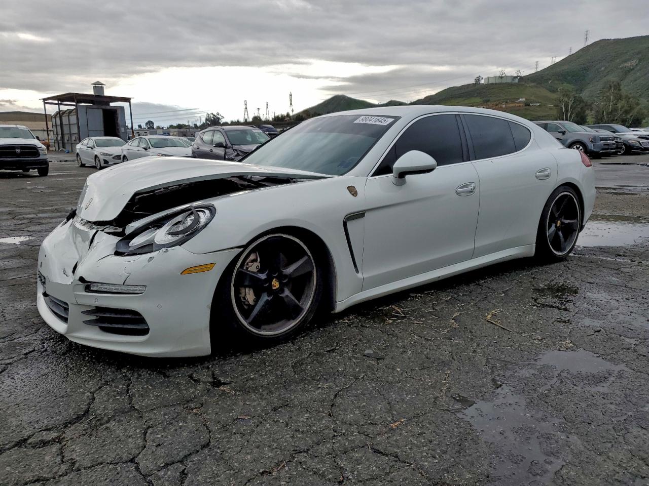 Porsche Panamera S Image 1