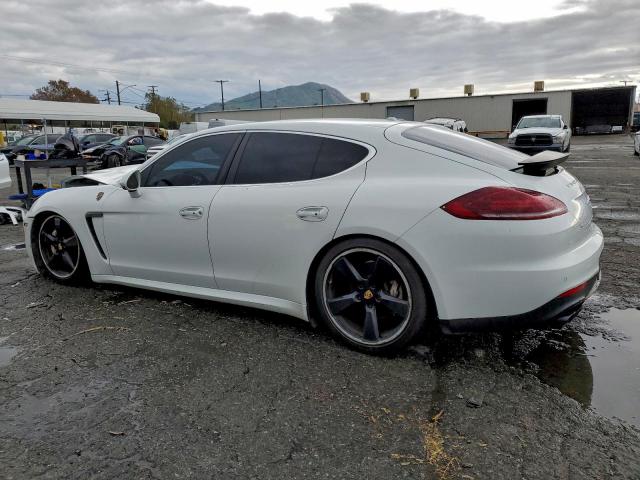 Porsche Panamera S Image 3