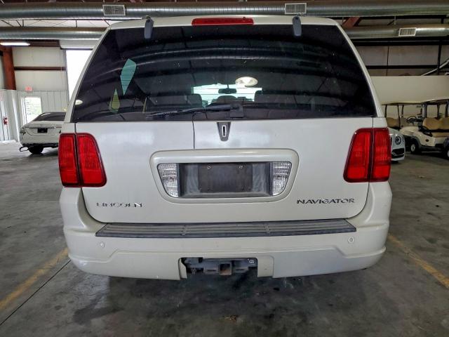 Lincoln Navigator Image 7