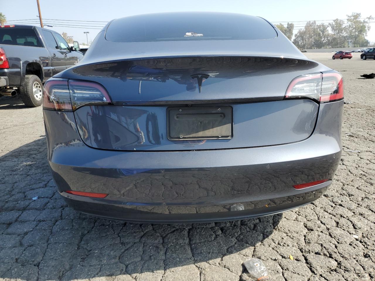 Tesla Model 3 Image 6