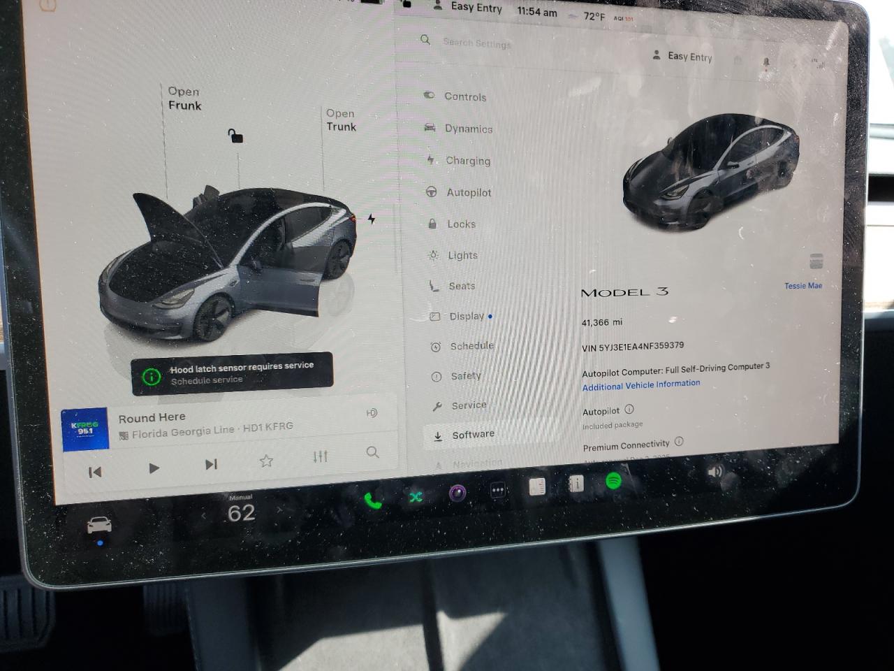 Tesla Model 3 Image 11