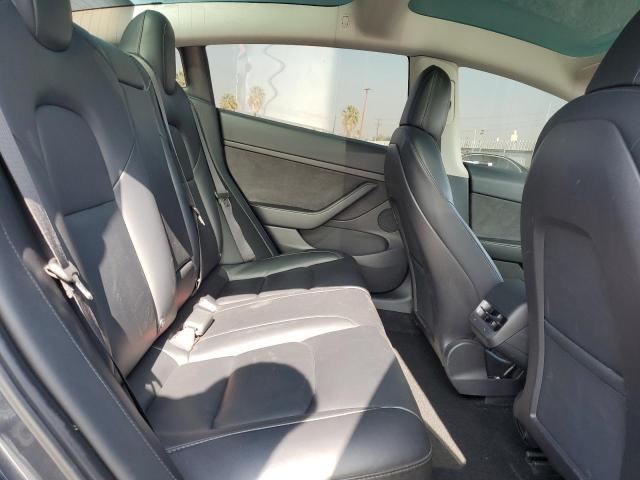 Tesla Model 3 Image 7
