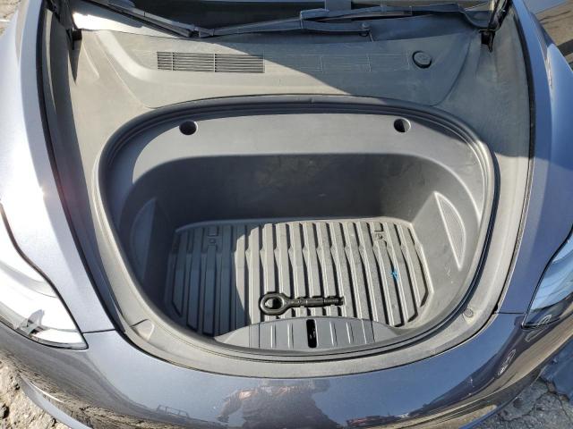 Tesla Model 3 Image 10