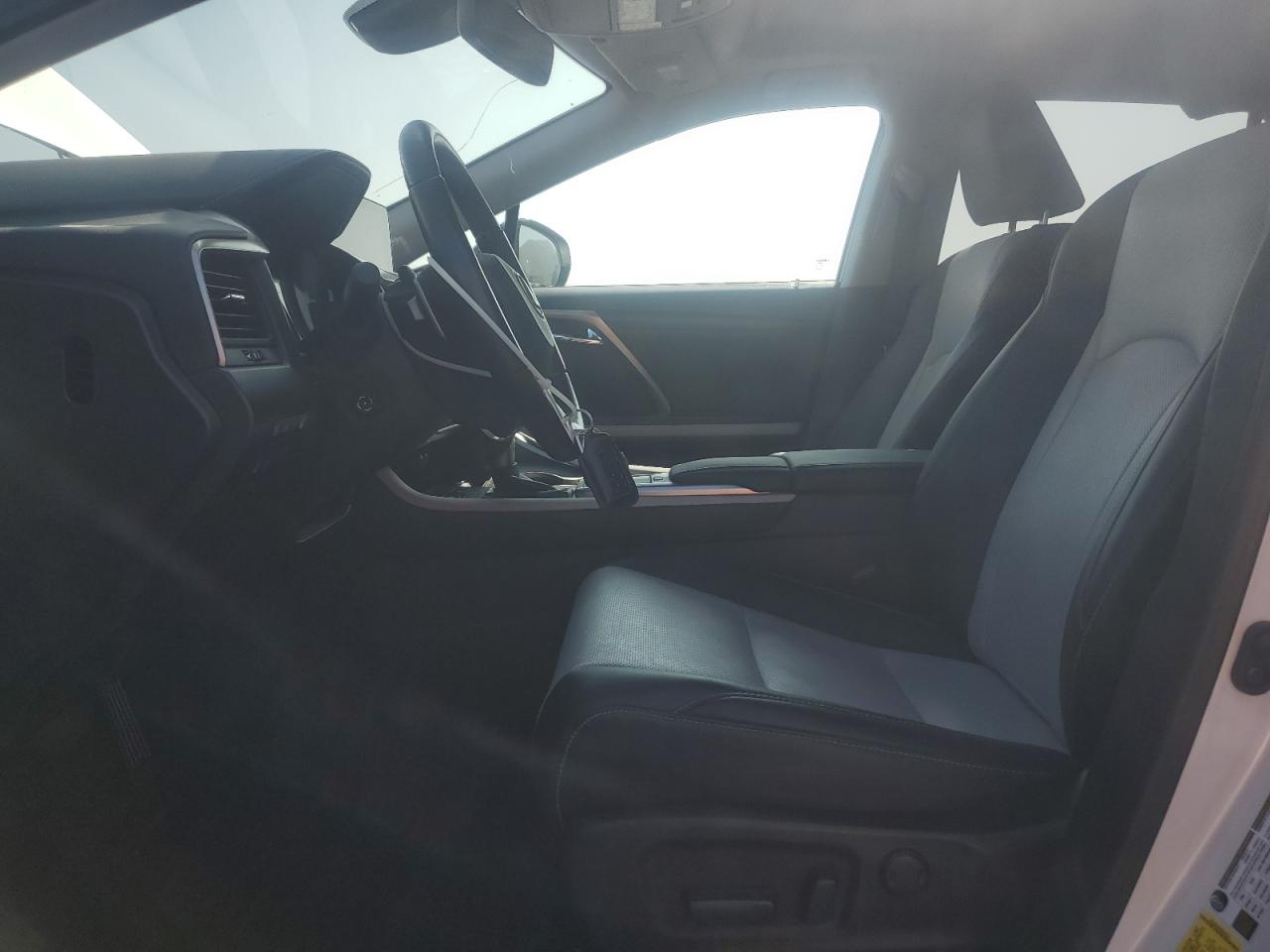 Lexus RX 450h Image 2