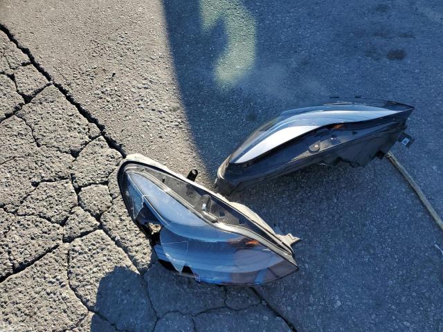 Tesla Model 3 Image 11