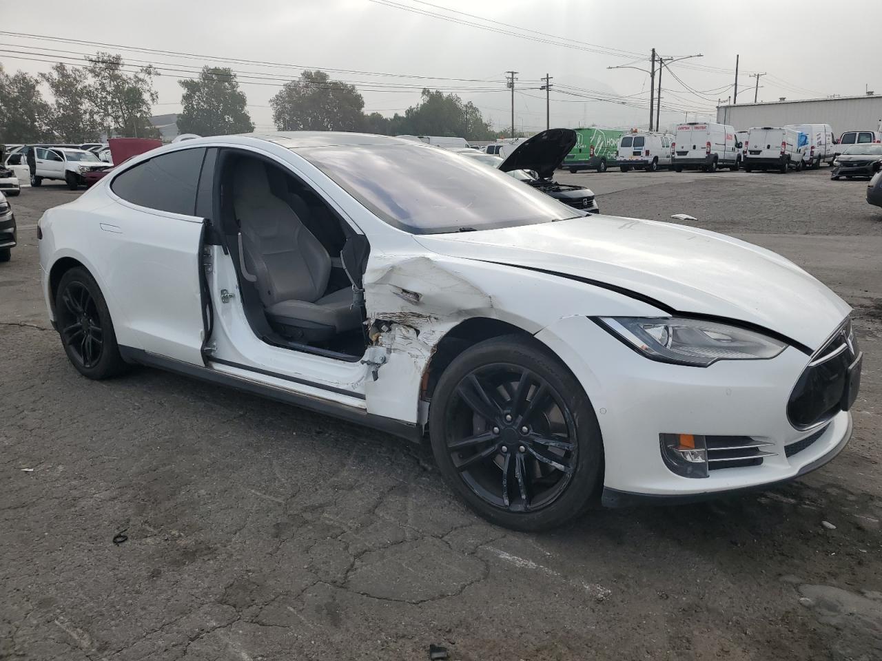 Tesla Model S 70d Image 7