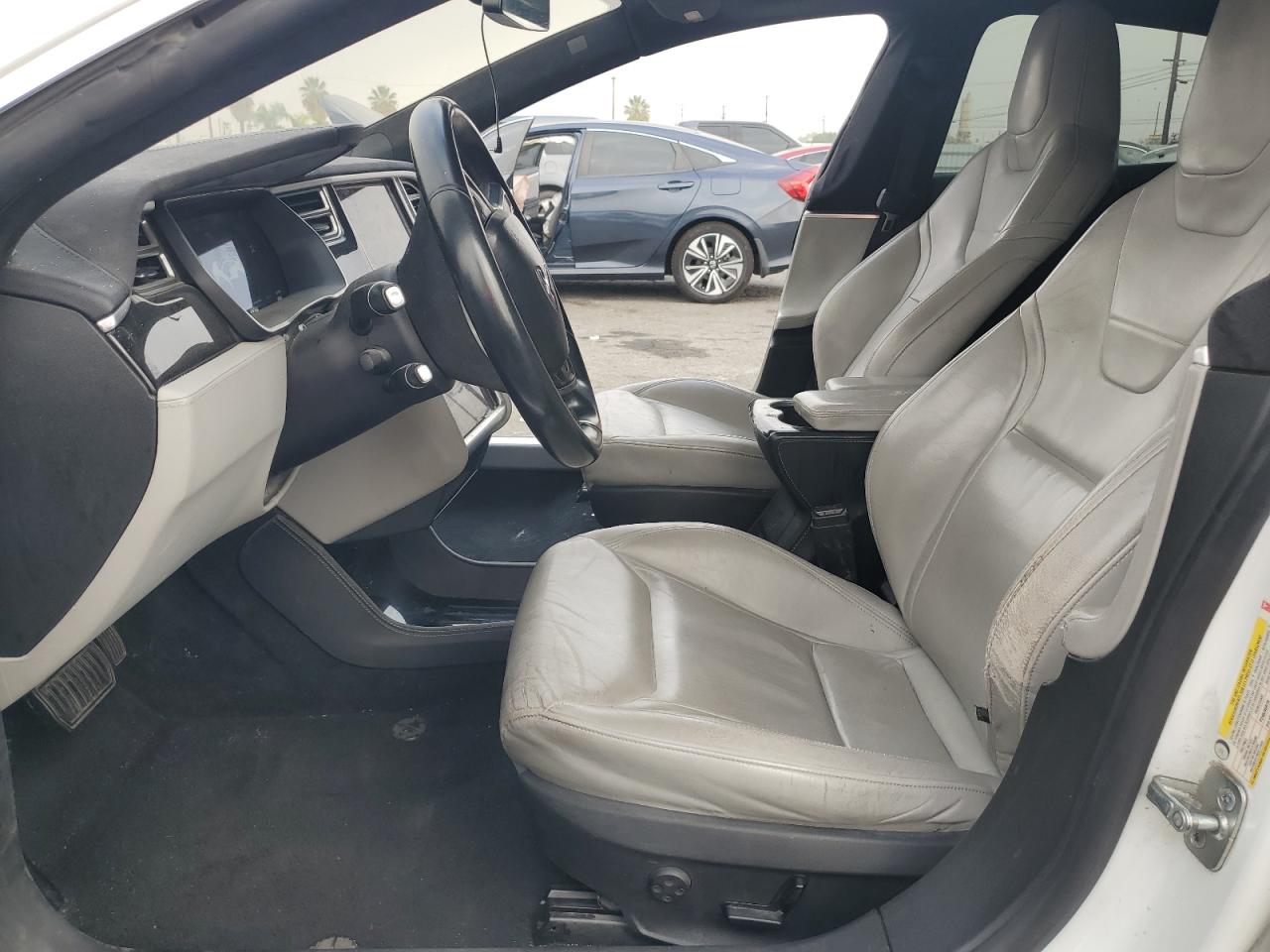 Tesla Model S 70d Image 5