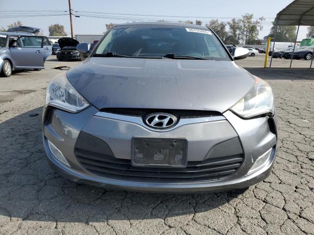 Hyundai VELOSTER Image 4