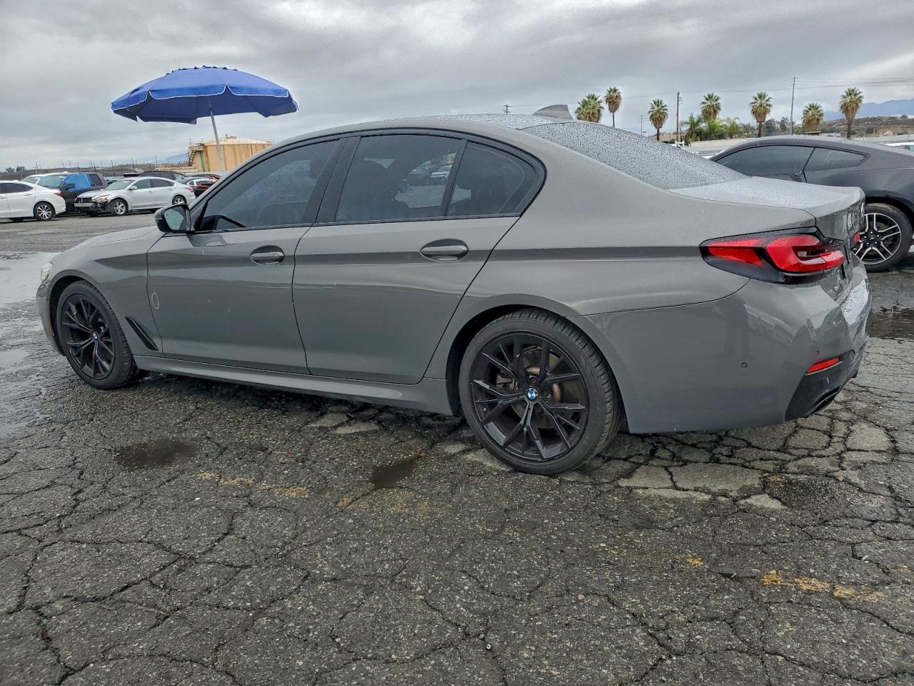 BMW 5 Series I Image 8