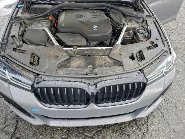 BMW 5 Series I Image 11