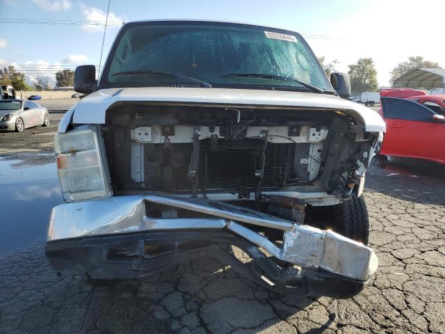 Ford E-150 E150 Van Image 4