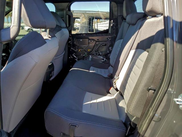 Toyota Tacoma Double Cab Image 8