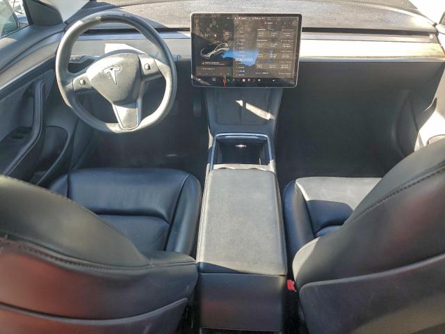 Tesla Model 3 Image 7