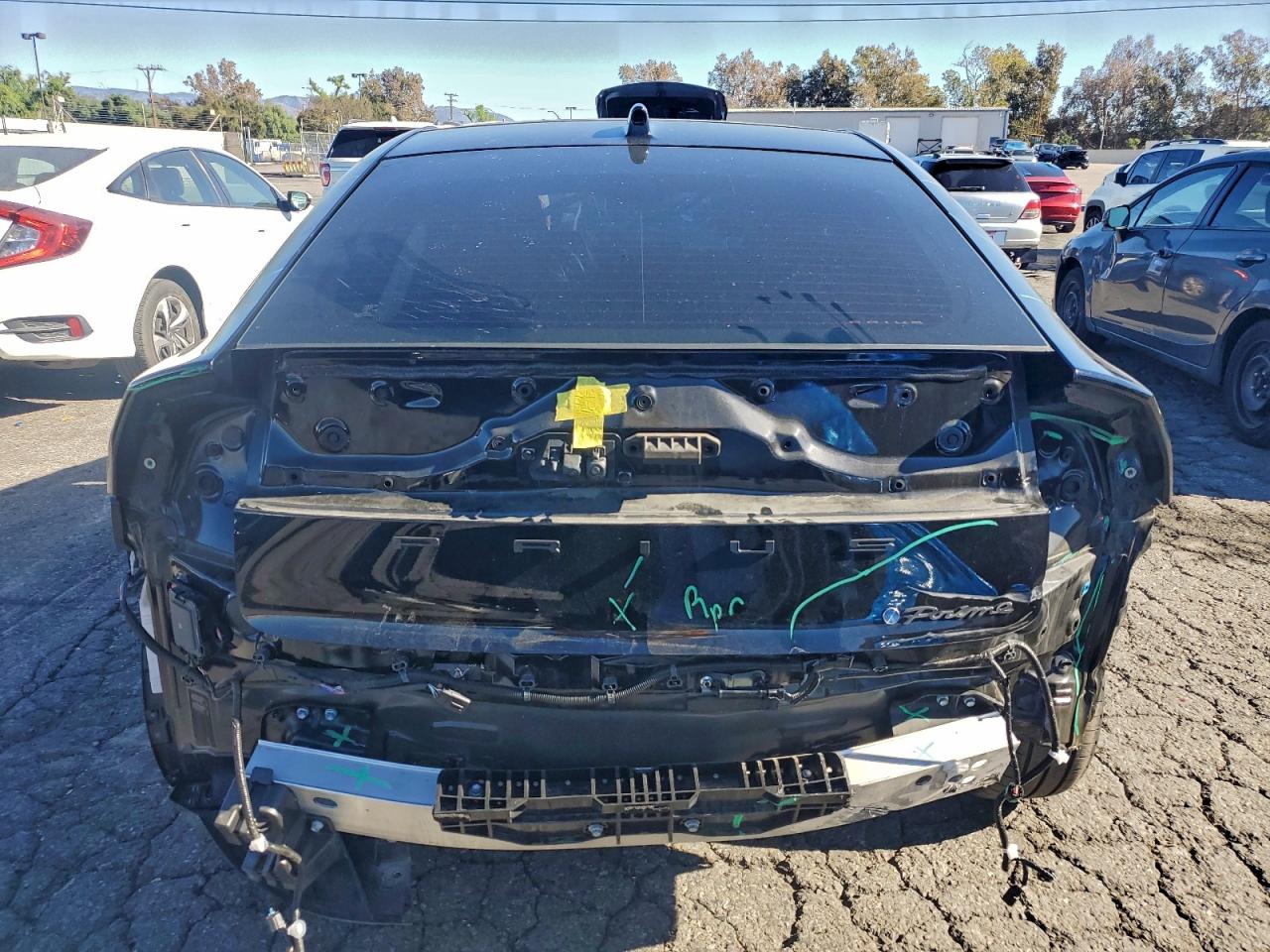 Toyota Prius Se Image 10