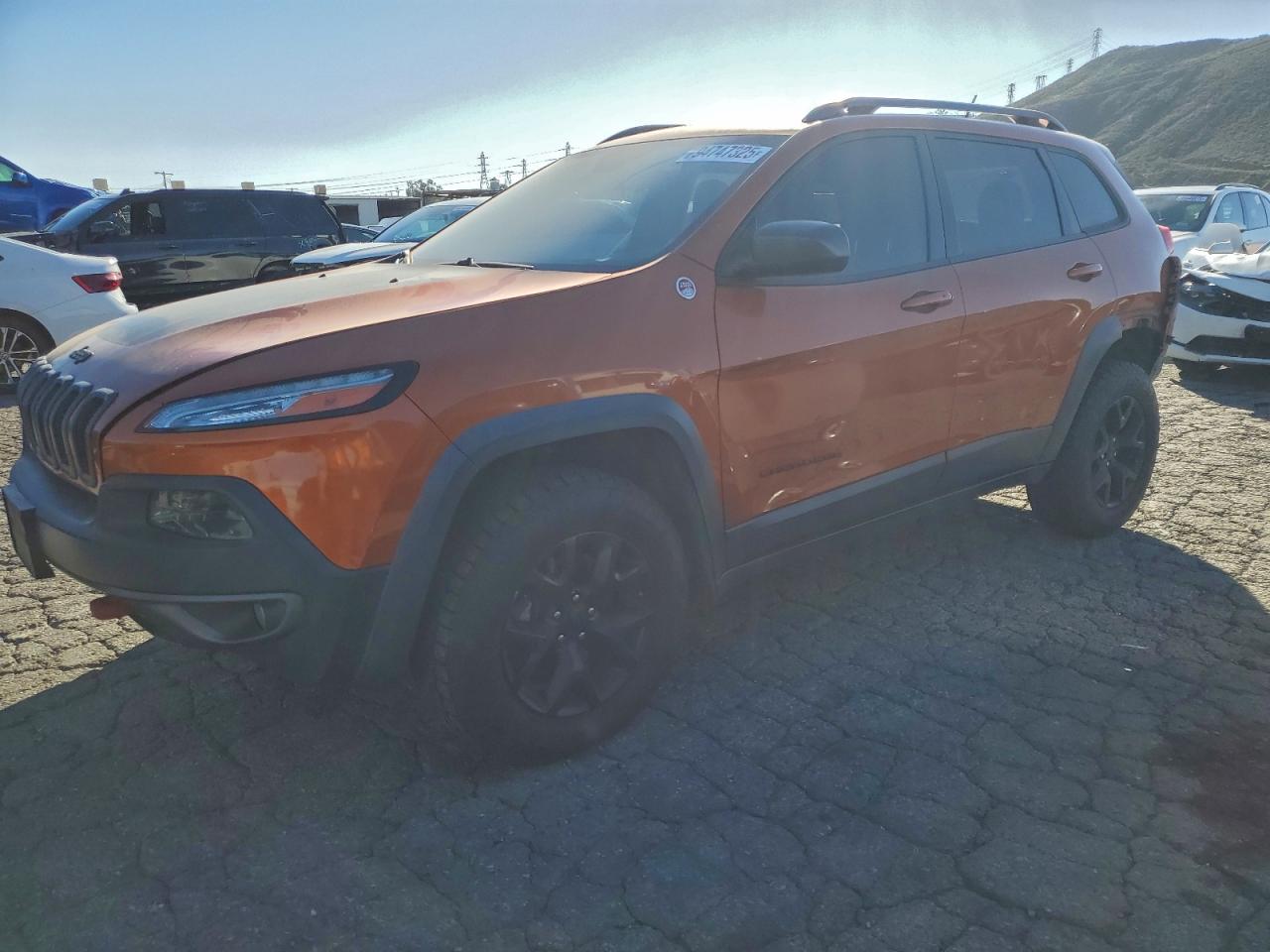 Jeep Cherokee Trailhawk Image 1