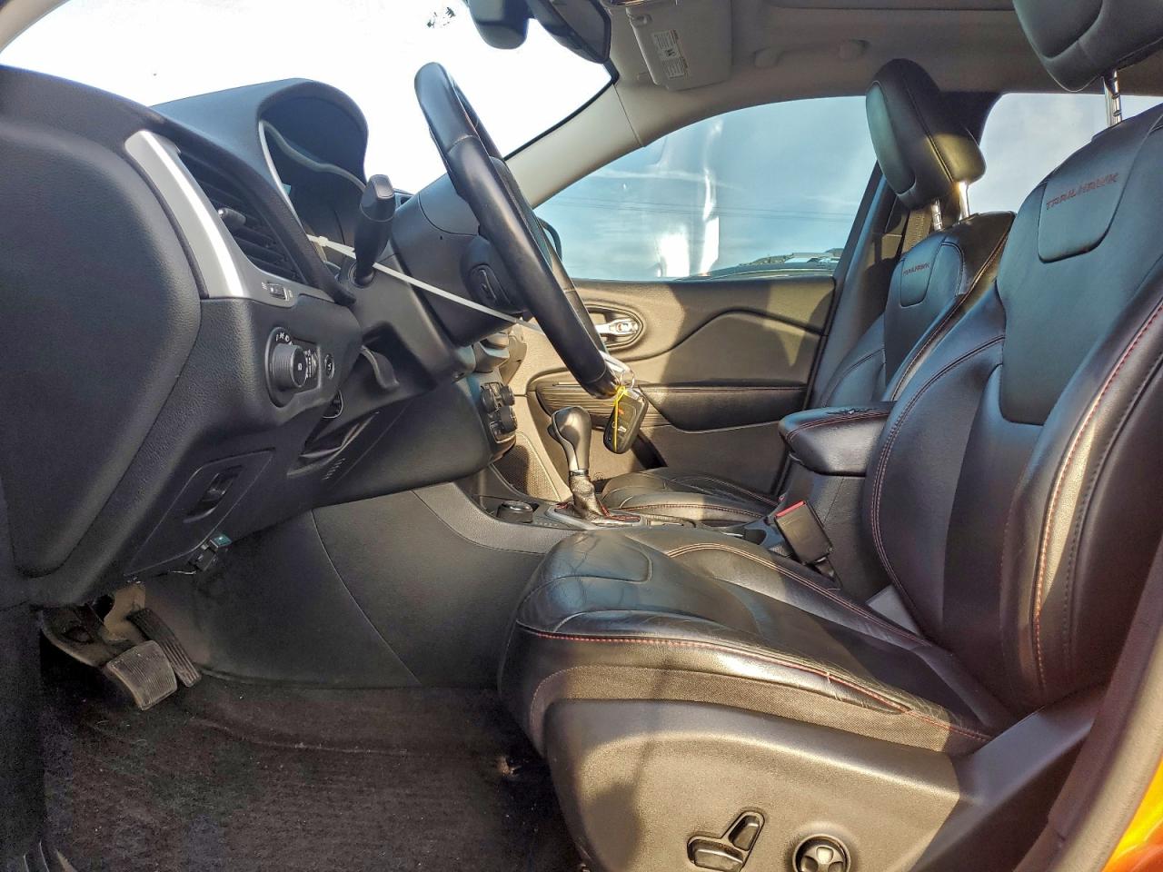 Jeep Cherokee Trailhawk Image 5