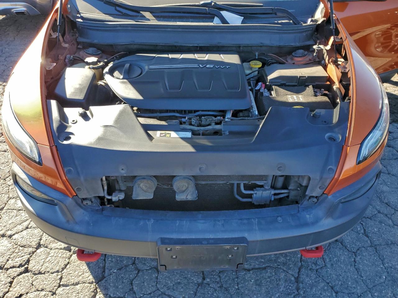 Jeep Cherokee Trailhawk Image 13