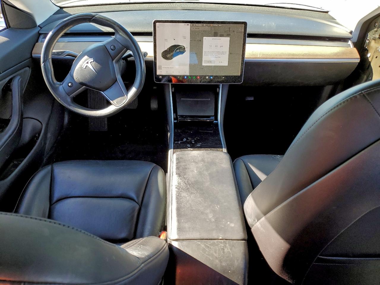 Tesla Model 3 Image 8