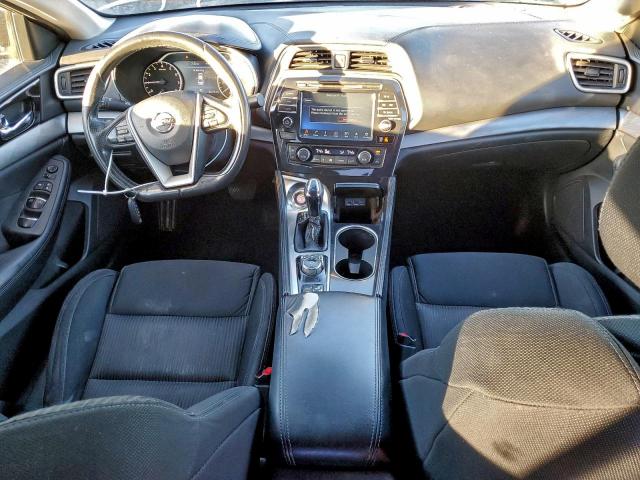 Nissan Maxima 3.5s Image 6