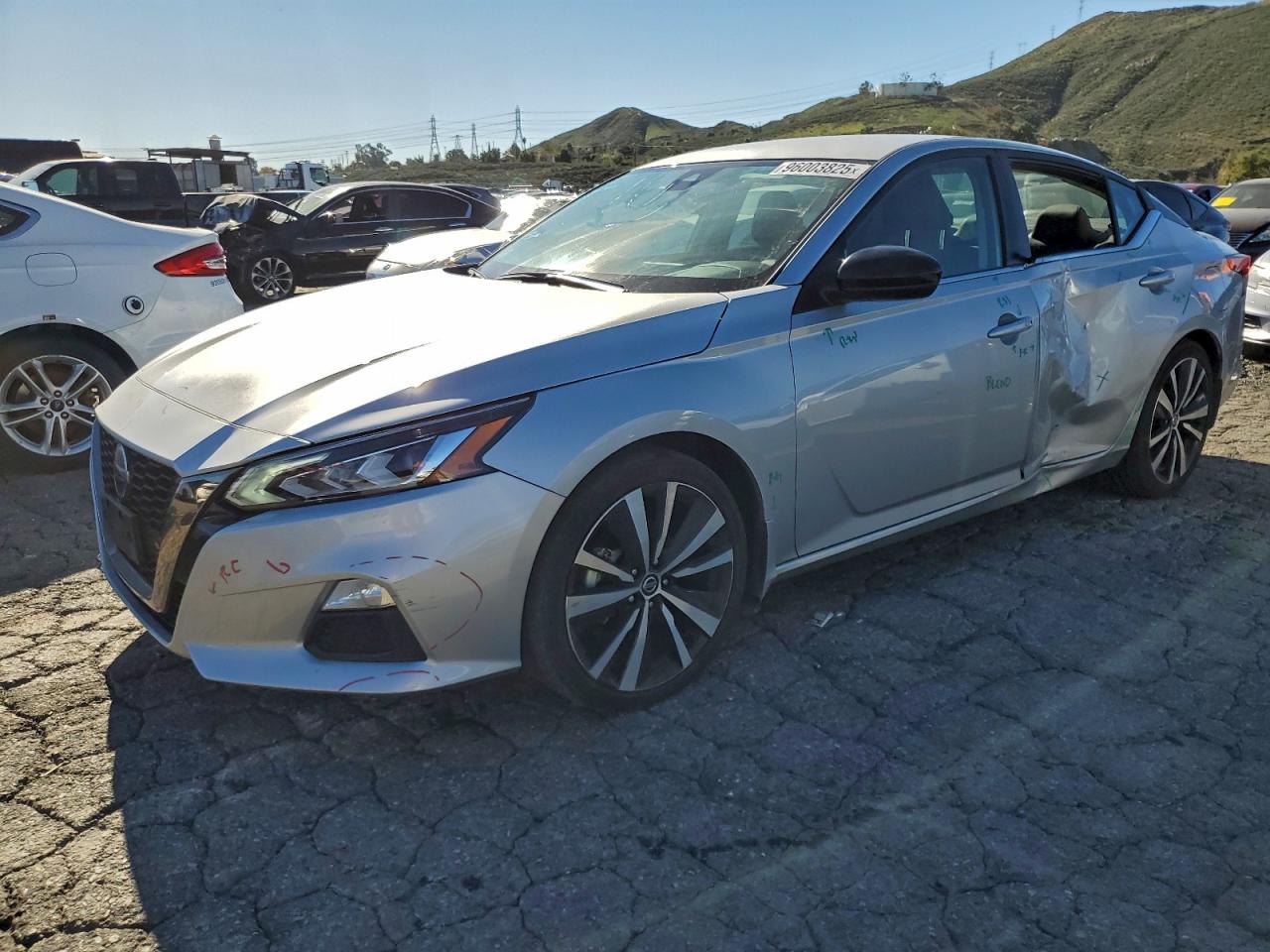 Nissan Altima Sr Image 1