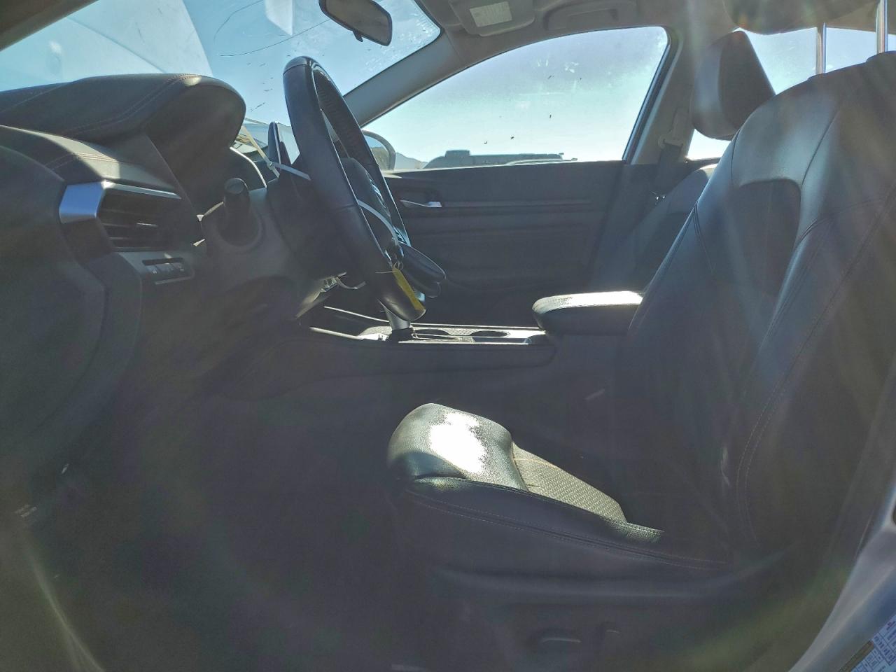 Nissan Altima Sr Image 11