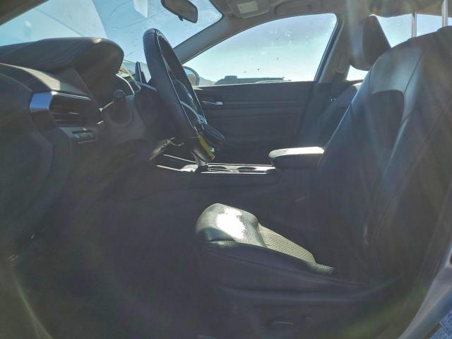 Nissan Altima Sr Image 11