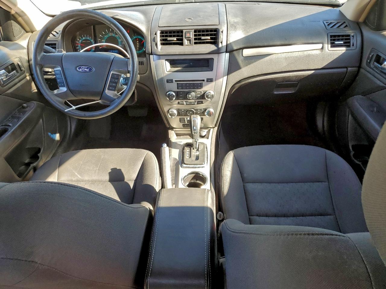 Ford Fusion Se Image 9