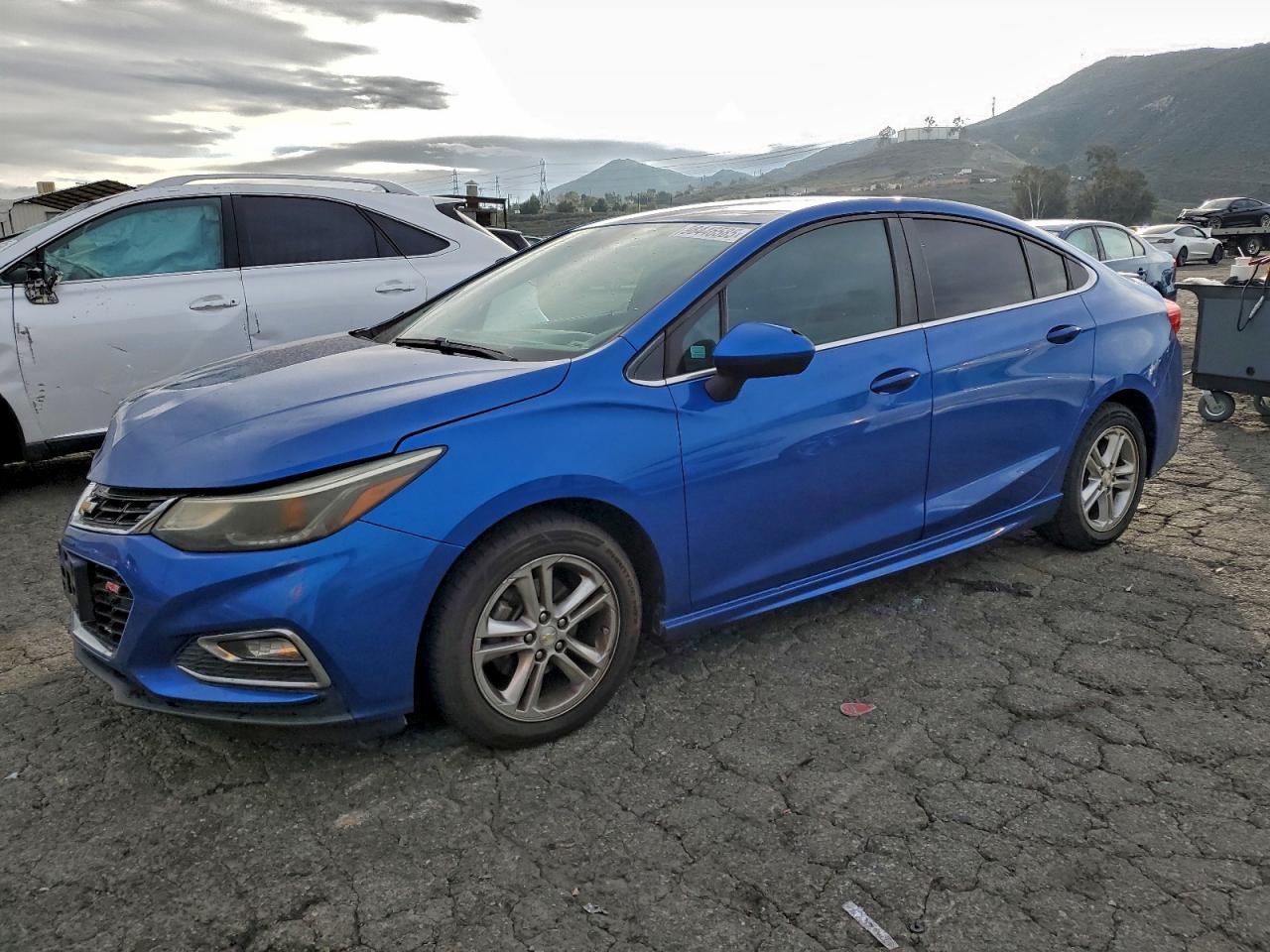 Chevrolet Cruze Lt Image 1