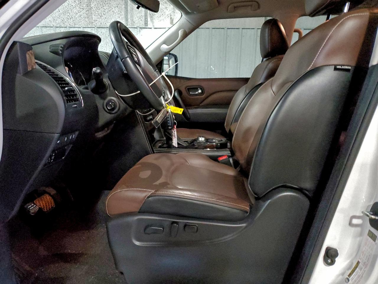 INFINITI Qx Luxe Image 4