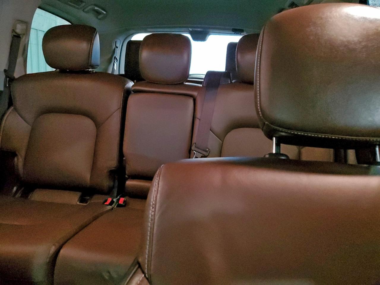 INFINITI Qx Luxe Image 2