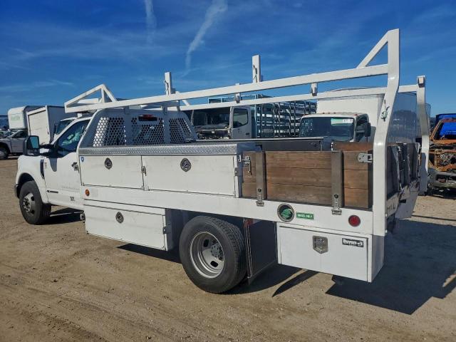 Ford F-350 Super Duty Image 12