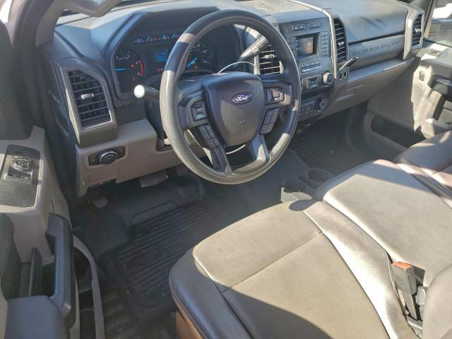 Ford F-350 Super Duty Image 8