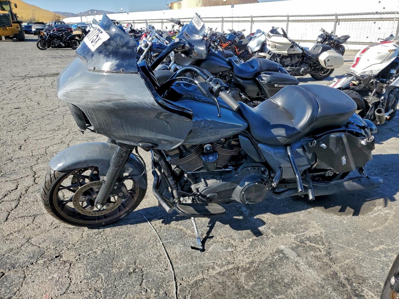 Harley-Davidson Fltrxst Image 8