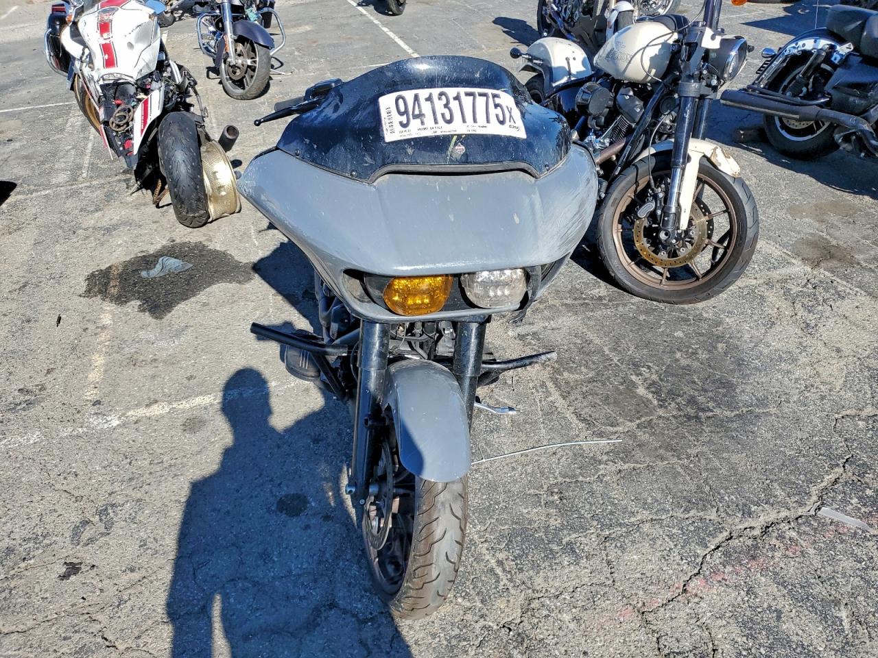 Harley-Davidson Fltrxst Image 2