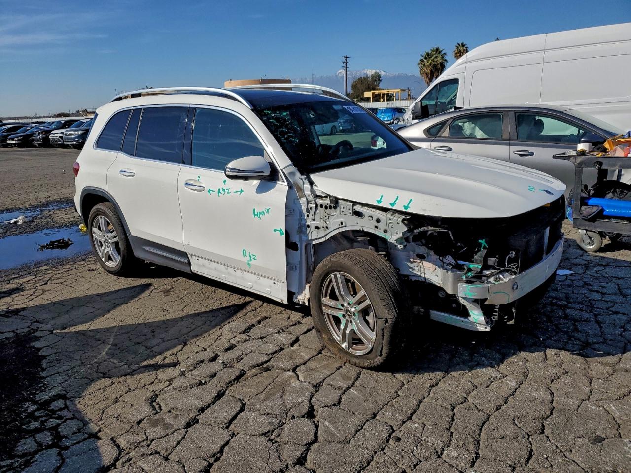 Mercedes-Benz GLB 250 Image 5