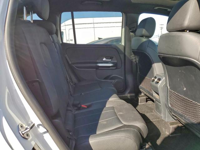 Mercedes-Benz GLB 250 Image 9