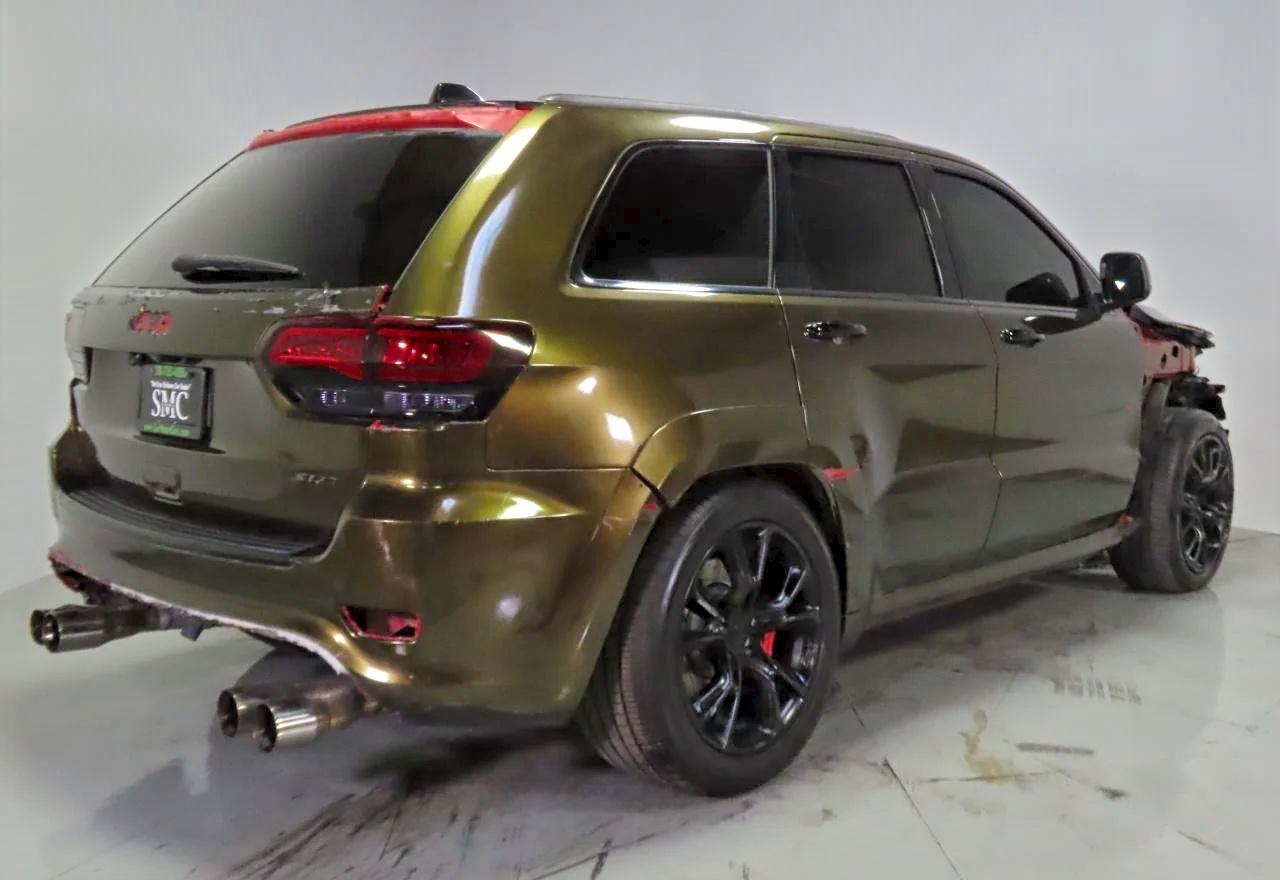 Jeep Grand Cherokee Srt-8 Image 17