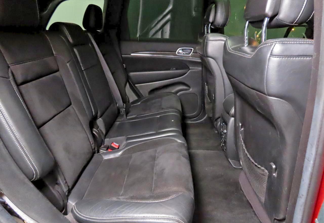 Jeep Grand Cherokee Srt-8 Image 2