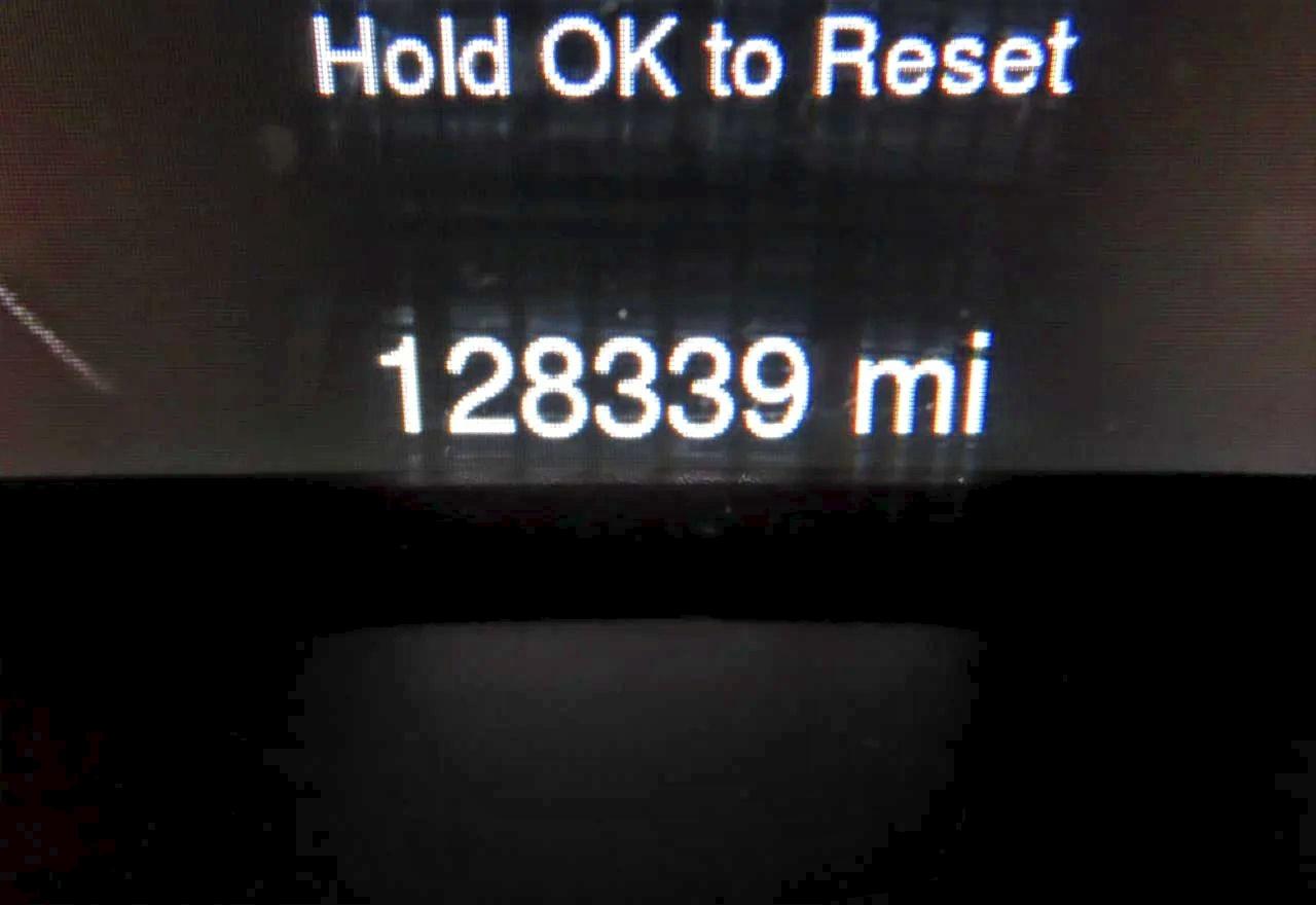 Jeep Grand Cherokee Srt-8 Image 15