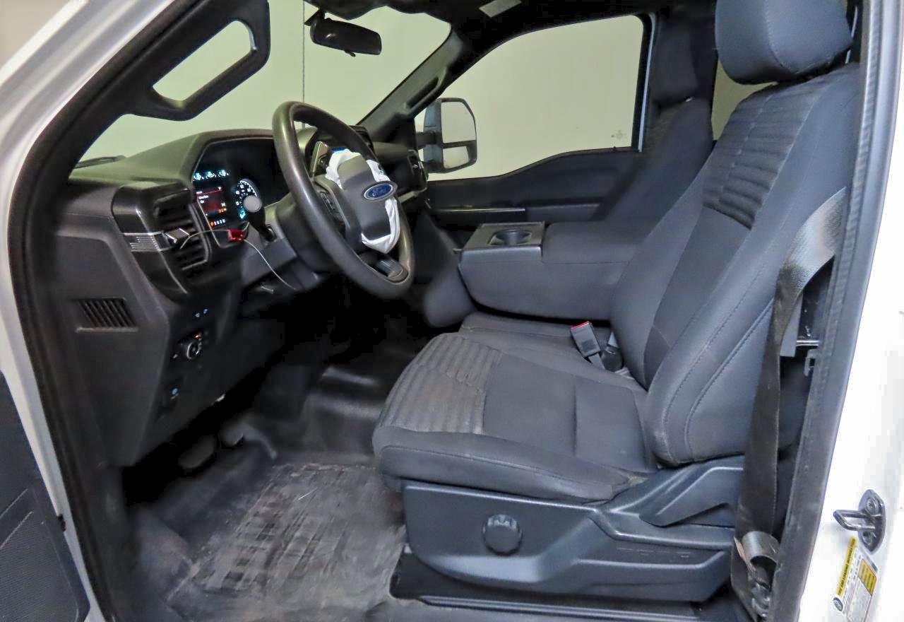 Ford F-150 Super Cab Image 9